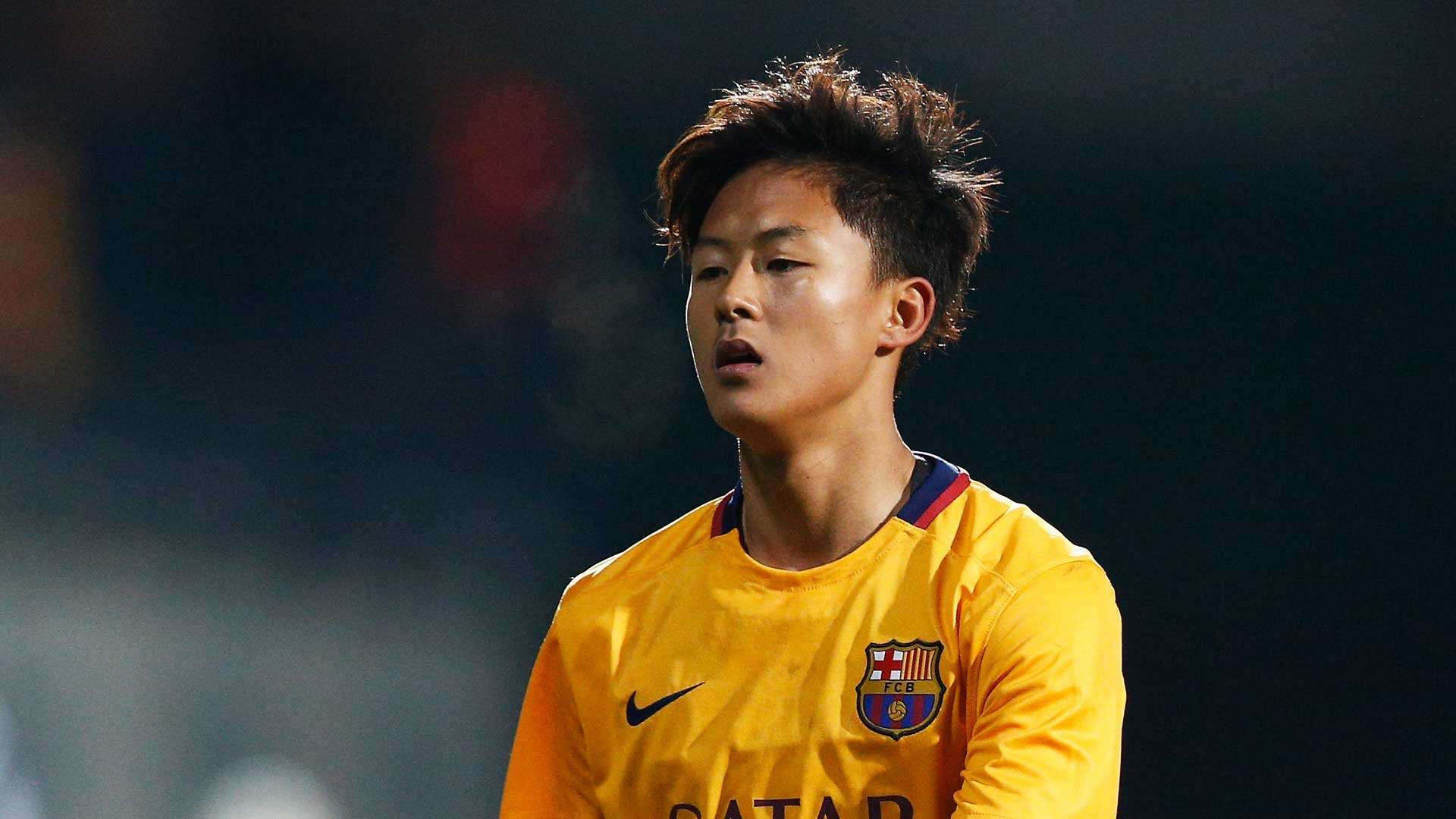 FIFA官方球员排名揭晓历届评分最高的传奇球星名单